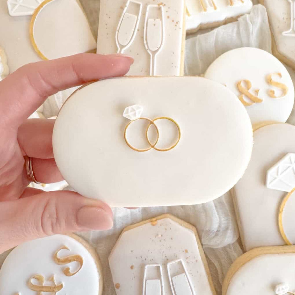 Two Rings on Rounded Rectangle Cookie Stamp & Cutter