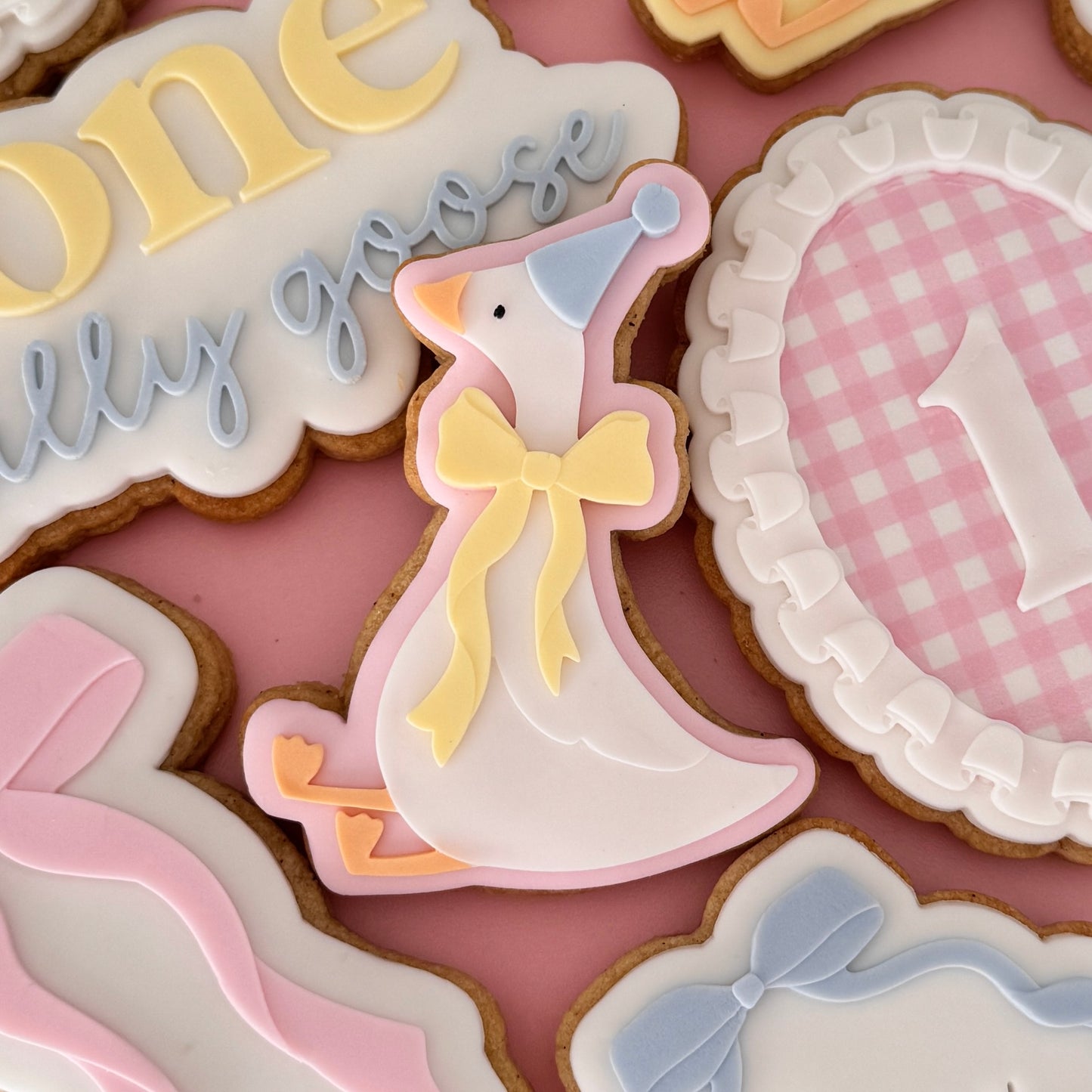 Goose with Party Hat and Bow Cookie Stamp & Cutter