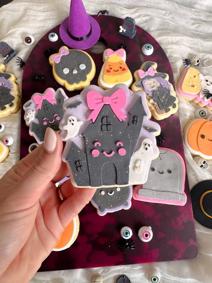 Haunted House Cookie Stamp & Cutter