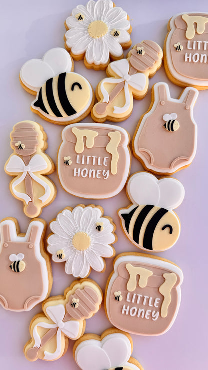 Bee Cookie Stamp & Cutter