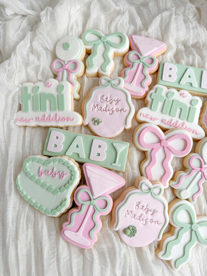 Bow Border Oval Cookie Stamp & Cutter