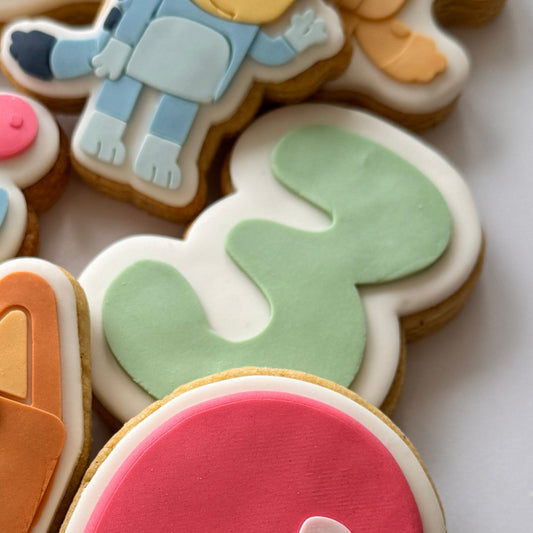 Number 3 Cookie Stamp & Cutter