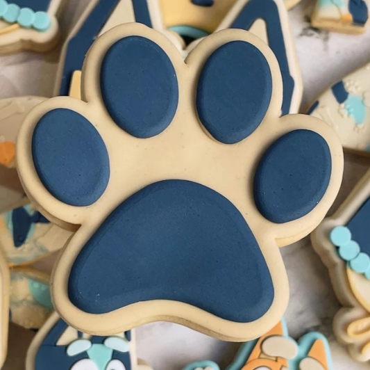 Curved Paw Print Cookie Stamp & Cutter